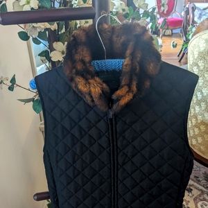 Ralph Lauren Black Quilted Vest with Faux Fur Collar  Size  Medium